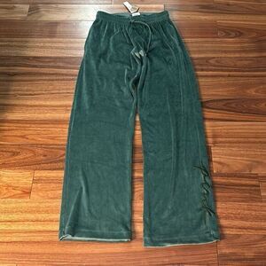 Pink by‎ Victoria secret velour pants in green. Loose baggy fit pants